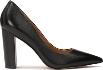 Kazar Zwarte leren pumps met een stabiele hak. Dit product valt klein uit. - Dames - Pumps - Zwart - 37 EU - Leer - Schoenen