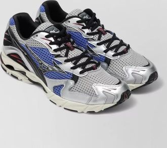 Mizuno low-top sneakers