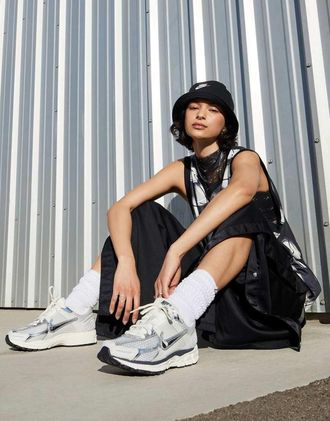 Nike Zoom - Vomero 5 - Sneakers grigio chiaro e argento