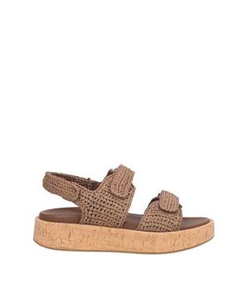 Emanuelle Vee Sandals