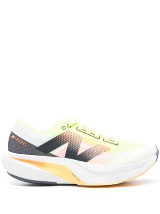 New Balance Sneakers FuelCell Rebel v4 - Bianco