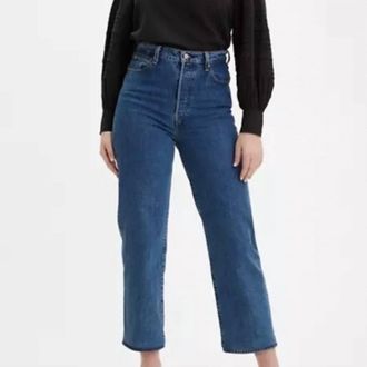 Levi's Ribcage Straight Ankle Jeans In Blue
