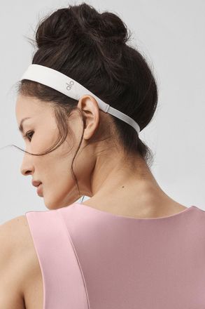 Alo | Airlift So Smooth Headband in White