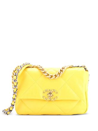Chanel 19 Flap Bag Quilted Leather Medium crossbody bag - women - Calf Leather - One Size - Yellow