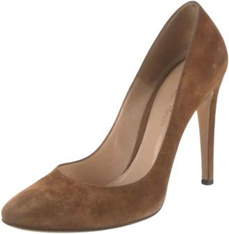 Gianvito Rossi Brown Suede Round Toe Heels Size 37.5