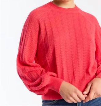 Brodie Stitch Raglan Tee In Coral
