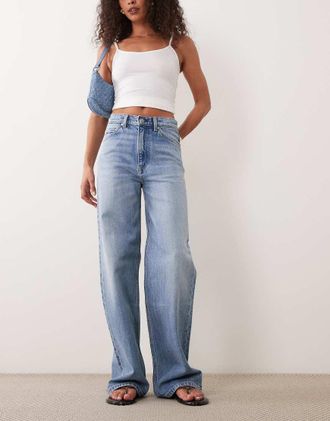 Arket Lupine - Jeans a fondo ampio a vita alta con cinque tasche lavaggio azzurro-Blu