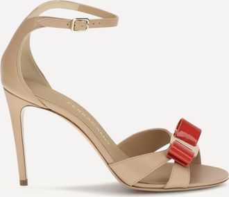 Ferragamo Sandali Vara con fiocco Woman 9.5