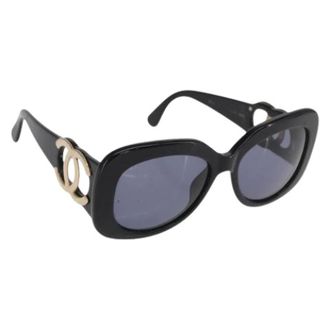Chanel Pre-owned Accessories, female, Black, Size: ONE SIZE Pre-owned Plastic sunglasses