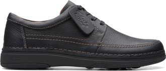 Clarks Nature 5 Lo in Black Leather