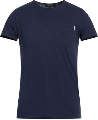 Outfit Italy TOPWEAR - T-shirts sur YOOX.COM