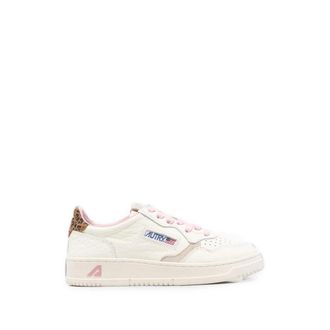 Autry Medalist Low - Dames - Sneakers - Beige - 37 EU - Schoenen