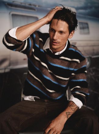 Le 31 Mens Striped fuzzy knit sweater