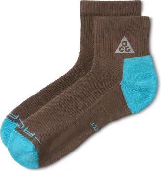 Nike Unisex Nike ACG Everyday Elevated Ankle Socks (1 Pair) in Brown | IH8648-004