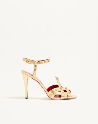 Valentino Garavani Sandalo Studdy In Nappa Laminata 100mm Donna ANTIQUE BRASS 35.5