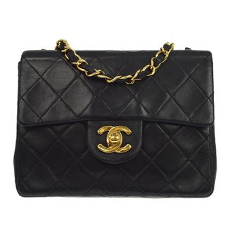 Chanel Vintage Square Classic Single Flap Quilted Lambskin Black Leather Handbag (Pre-Owned)