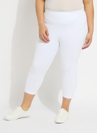 Lyss&eacute; Denim Capri Curvy