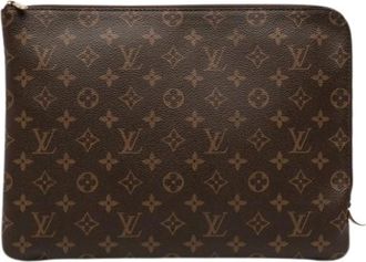 Louis Vuitton Pre-owned Clutches, female, Brown, Size: ONE SIZE Pre-owned Etui Voyage MM