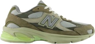 New Balance Layered Green And Beige Sneakers With Chunky Sole