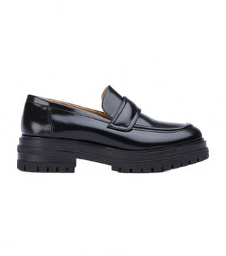 Tony Bianco Womens Wiz Leather Loafer In Black Hi Shine