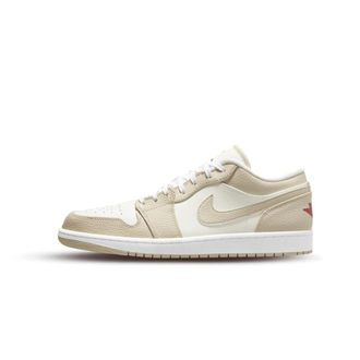 Nike Jordan 1 Low SE Sail Rattan University Red - unisex - Sport - Beige - Maat: 42 1/2 EU Leer