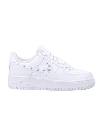 Nike Air Force 1 07 Leather Sneakers