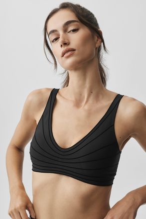 Alo | Airlift Lotus Bra in Black, Size: Medium