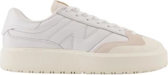 New Balance Platform Leren Veterschoenen - Dames - Sneakers - Wit - 40 1/2 EU - Schoenen