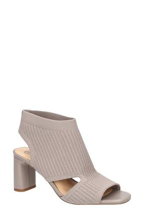 Bella Vita Mira Stretch Knit Sandal in Natural Knit at Nordstrom, Size 6.5