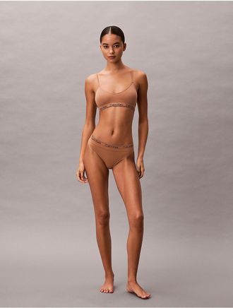 Calvin Klein Womens Modern Seamless Naturals Thong - Brown - XS