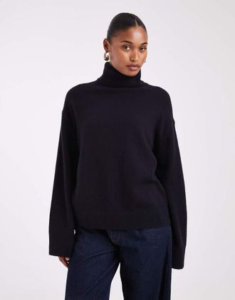 & Other Stories maglione oversize in lana e cotone con collo a imbuto blu navy