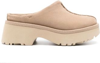 UGG New Heights Clog - Dames - Muiltjes - Beige - 41 EU - Leer - Schoenen