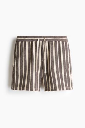 H&M Shorts in Regular Fit - Brown