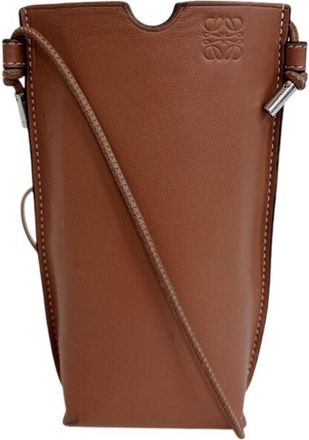 Loewe Brown Leather Pouch (Pre-Owned)
