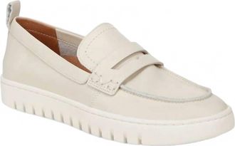 Vionic Womens Uptown Loafer In Creme