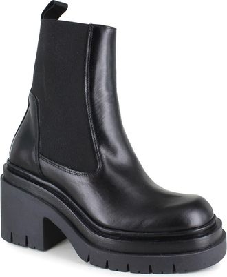 Zigi Soho Emery Chelsea Boot in Black Leather at Nordstrom, Size 11Us