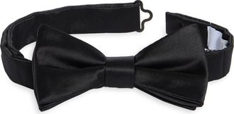 Nordstrom Rack Satin Solid Bow Tie in Black at Nordstrom Rack