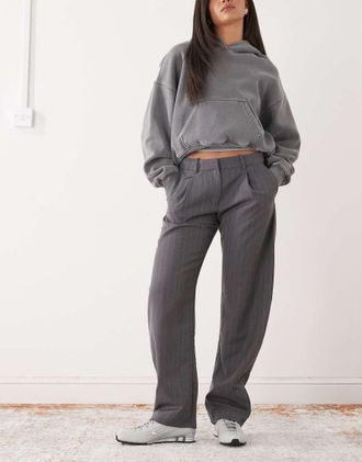 Monki Pantaloni sartoriali bombati color grigio antracite gessato