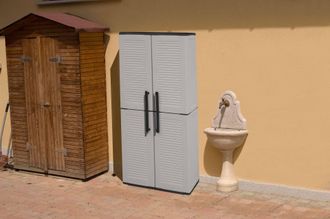 Dmora Armario Exterior O Interior, 2 Puertas Y 3 Estantes De Polipropileno Ajustables, 100% Made In Italy, 68x37h163 Cm, Color Gris - Dmora