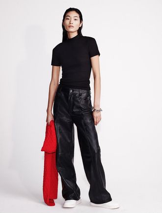 Calvin Klein Womens Cut Out Slim Crewneck T-Shirt - Black - XS