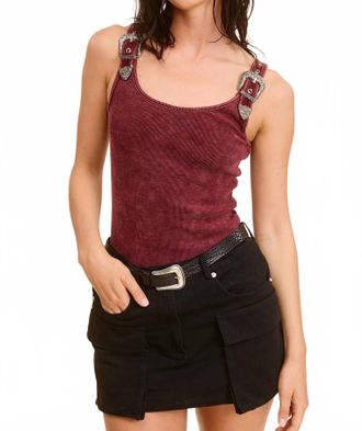 Mimosa Western Belt Trim Tank Top In Merlot