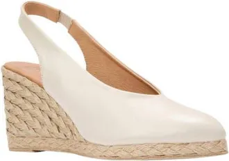 Andr&eacute; Assous Pamala Slingback Espadrille Platform Wedge Pump in Vanilla Leather at Nordstrom, Size 10