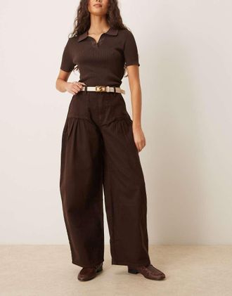 Asos Jeans bombati marroni arricciati-Marrone