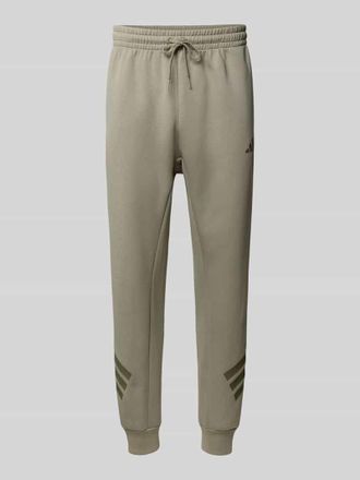 adidas Sweatpants mit elastischem Bund in Schilf, Gr&ouml;&szlig;e L
