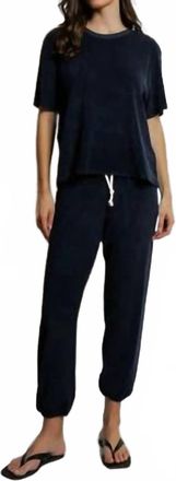 perfectwhitetee Donna Classic Tee In Navy