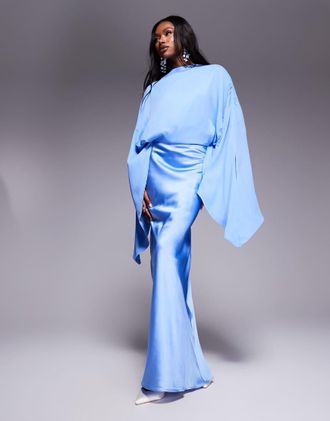 Asos Vestito lungo in raso blu fiordaliso con taglio sbieco e strato sovrapposto in chiffon