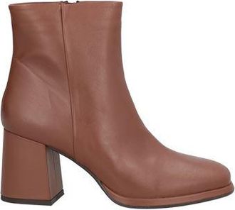 Noa. A Ankle boots