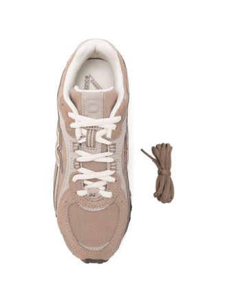 New Balance Logo-Appliqu&eacute; Running-Style Sneaker - Beige