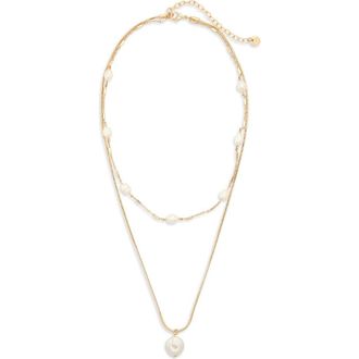 Nordstrom Freshwater Pearl Layered Pendant Necklace in White- Gold at Nordstrom