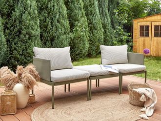 Beliani Conjunto De Sala De Estar 2 Plazas Modular De Metal Verde Oliva Blanco Sof&aacute;s Cojines Mesa Terracina